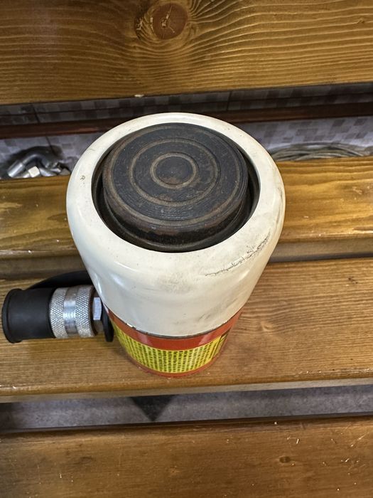 Продам домкрат 25т під прес або для ріхтовки новий