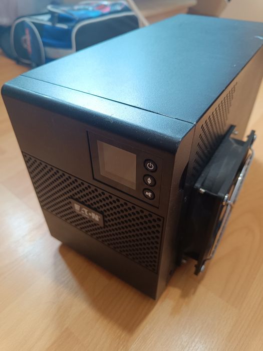 Крутой  безперебойник Eaton