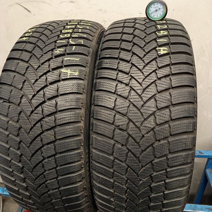 225/45R17 Bridgestone Blizak Lm 001