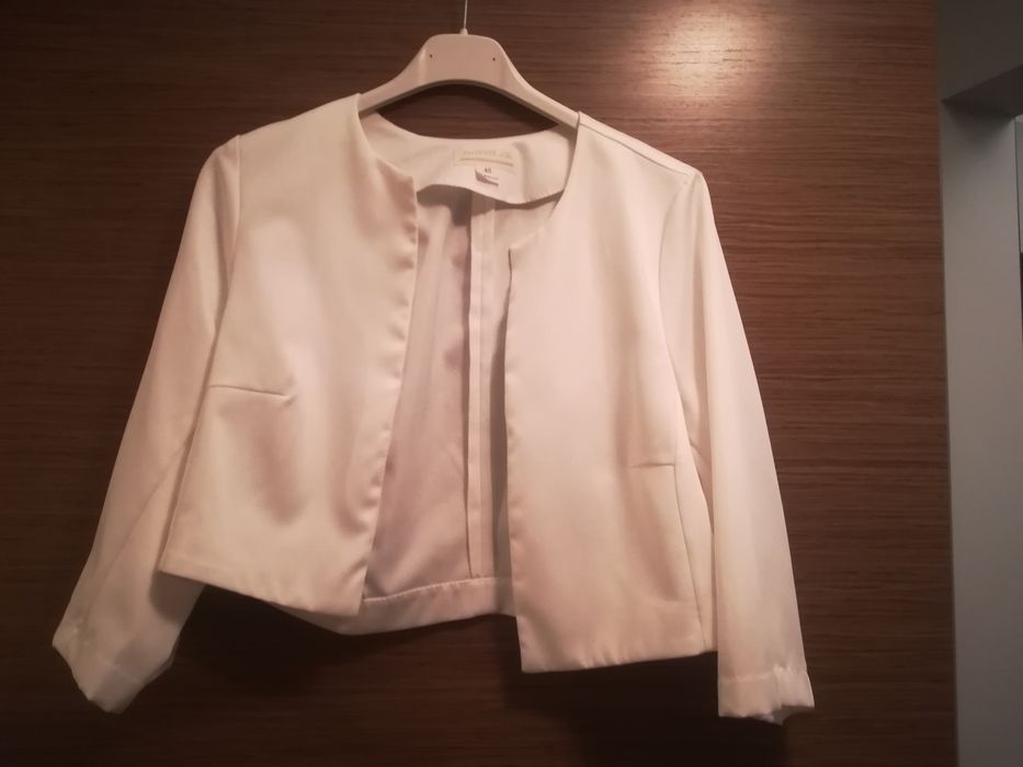 Sprzedam krotka narzutke biała bolerko