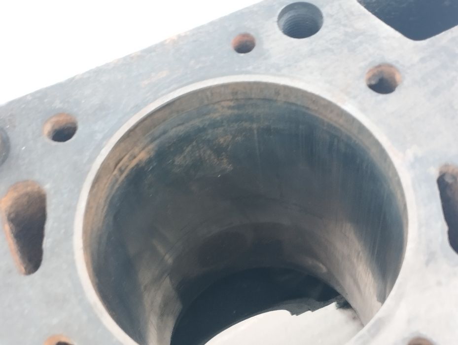 Продам блок двигуна ваз 2101.