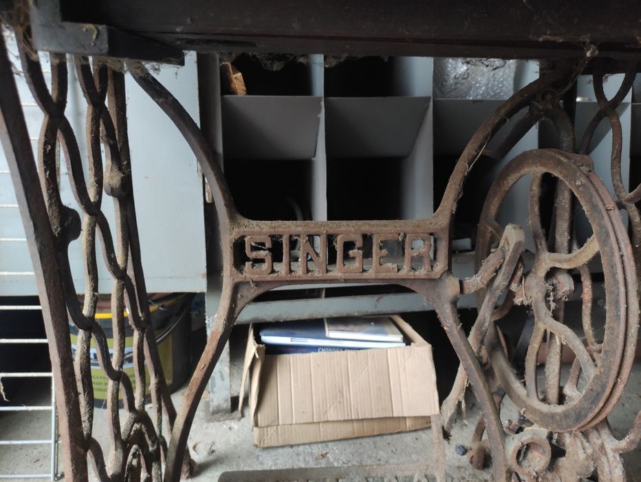 Stara maszyna do szycia Singer