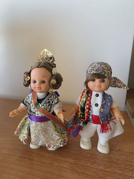 Bonecas de vários paises ( vários modelos e preços)