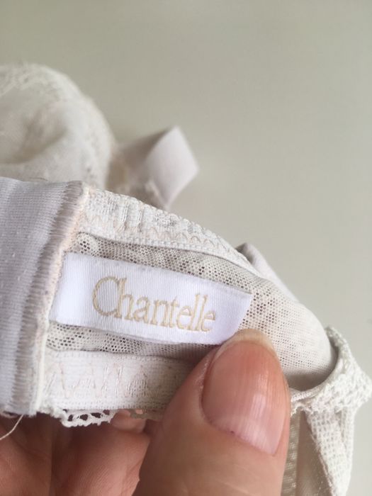 Biustonosz Chantelle 90D