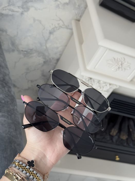 Солнцезащитные очки Balenciaga