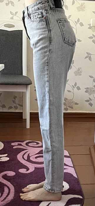 Джинси жіночі світло сірі