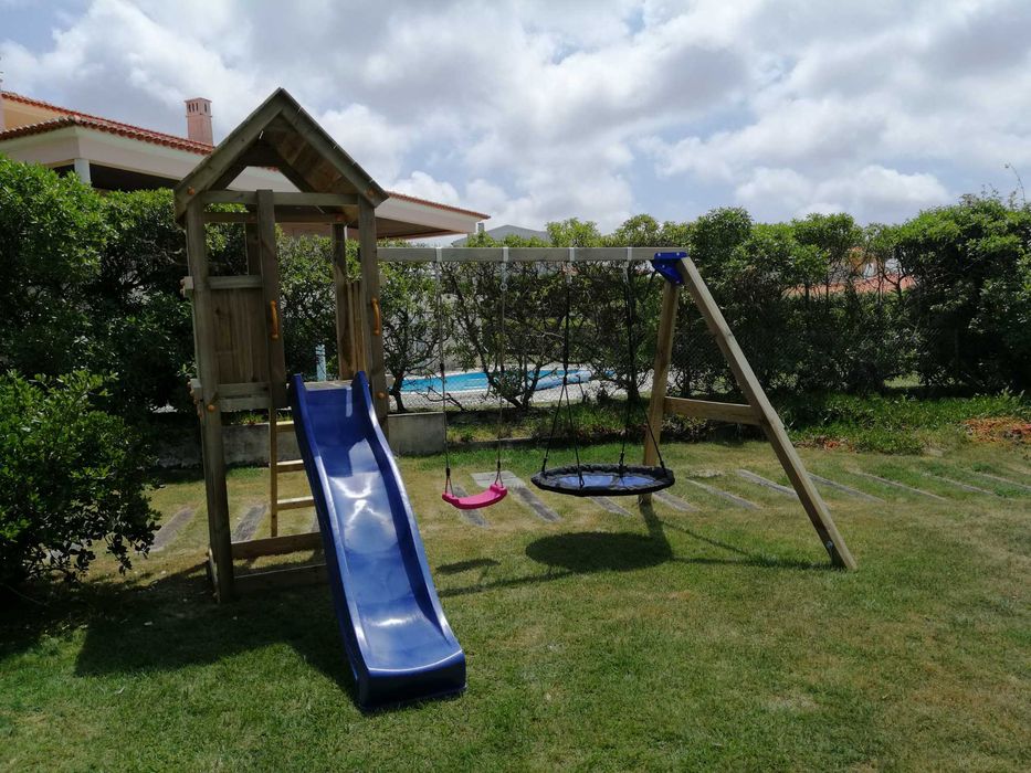 PARQUE INFANTIL DA ZIMBRO- fornecido desmontado
