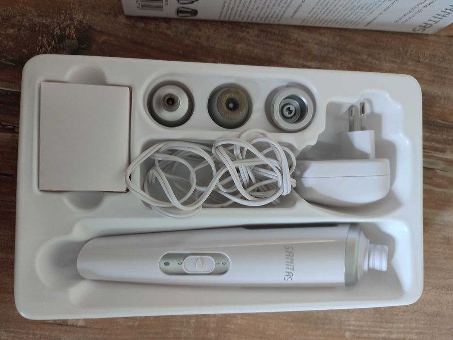 Urządzenie do mikrodermabrazji peelingu Sanitas SFC 70