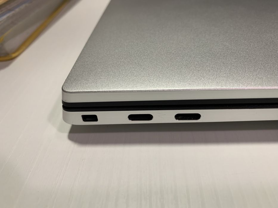 Dell xps 9710 4K 1.2Tb ssd 64gb  i-7 ігровий ноут 17дюймів екран