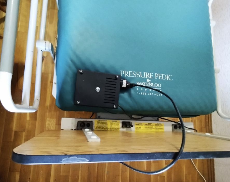 Медичне ліжко з електроприводом