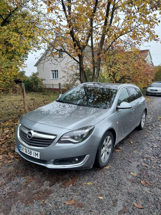 Терміново Продам автомобіль Opel Insignia універсал