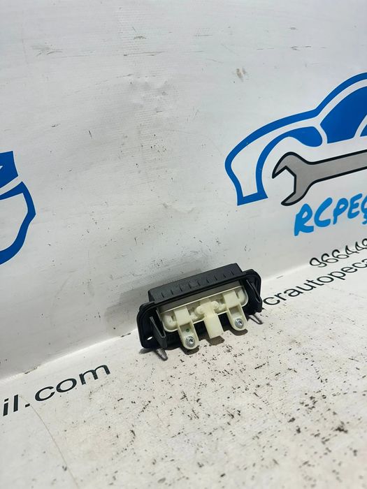 Puxador Mala Elétrico Mercedes-Benz Classe C W204 A2047500293 2007 -