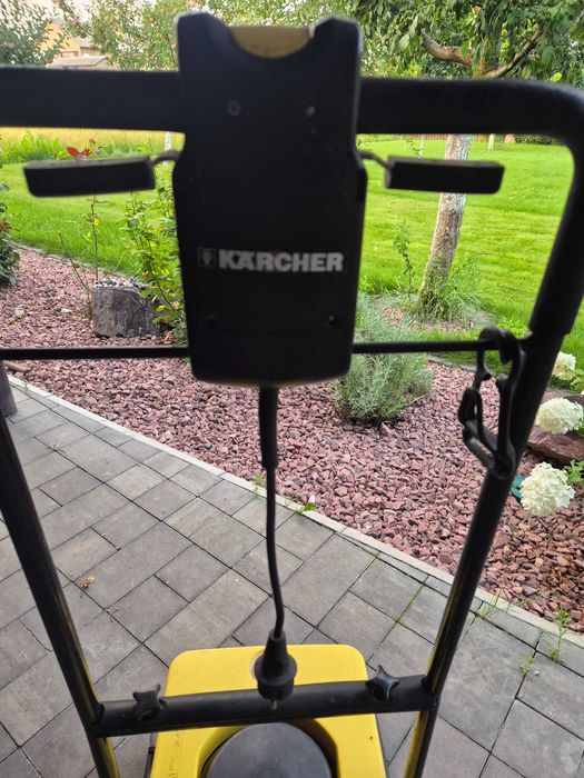 Поломийна машина Karcher BR 400 б/у