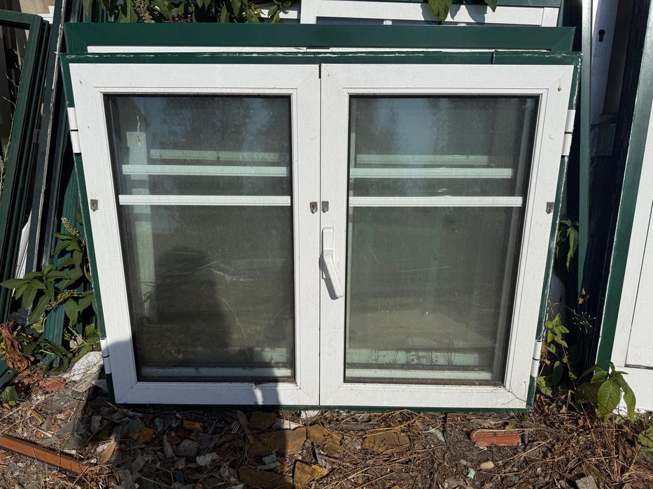 Janela branca de 2 folhas de aluminio