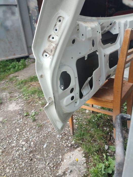 Кришка багажника Nissan Qashqai