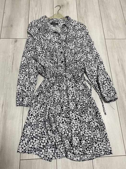 Сукня жіноча