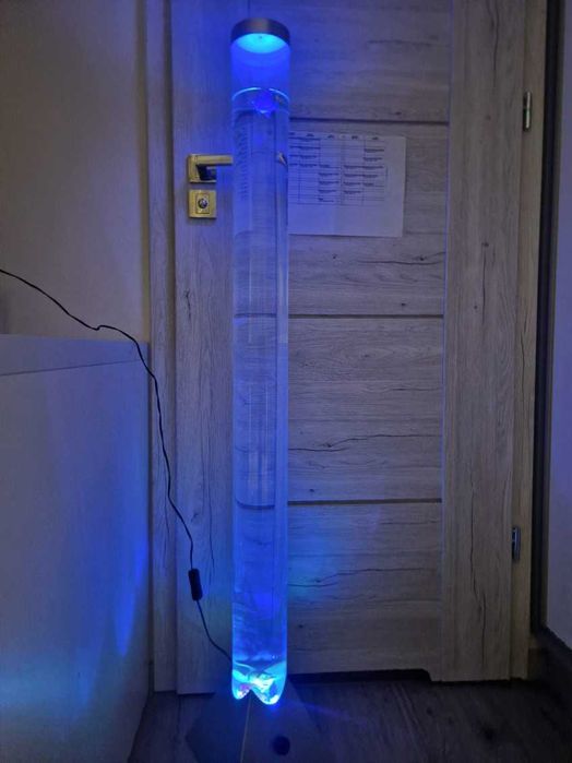 Lampa LED 130 cm z dekoracją rybek