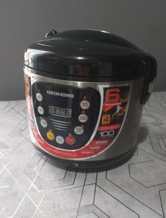 Мультиварка Redmond RMC-M4515E