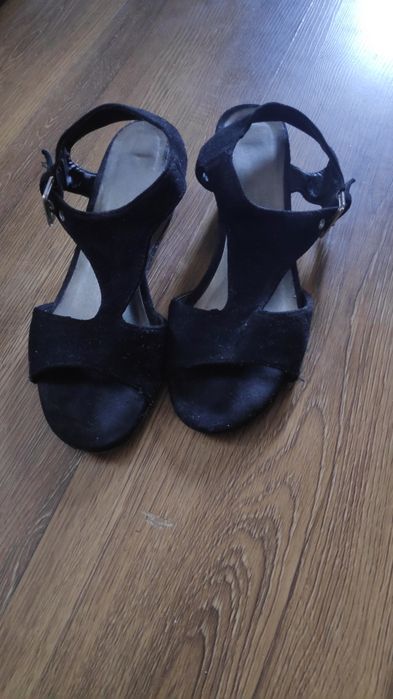 Buty rozmiar 36 czarne