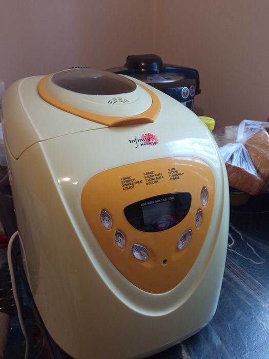 Хлібопічка Infinity 600w нова