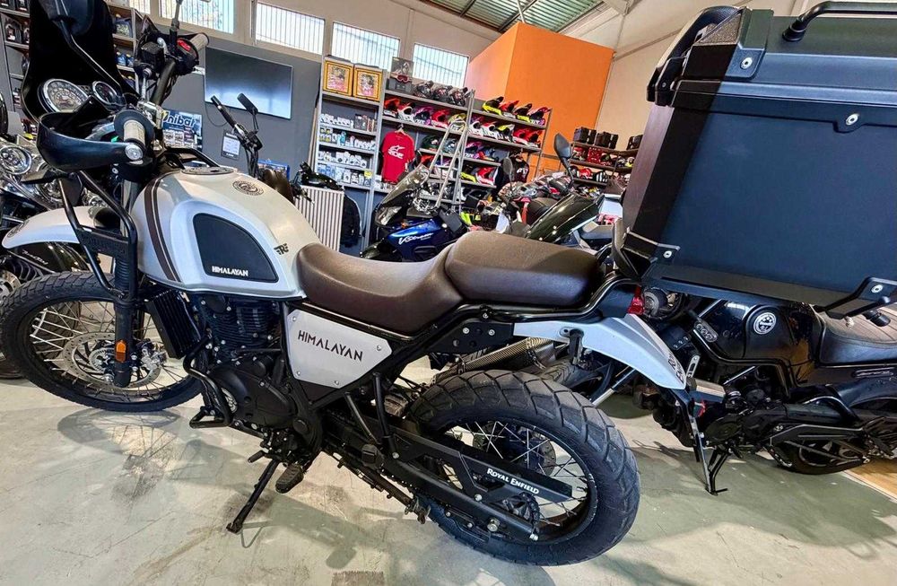 Moto Himalayan Royal Enfield