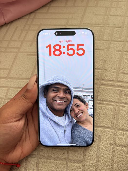 Iphone 15 pro max em iphone 17 pro