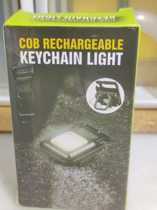 lanterna LED de bolso recarregável