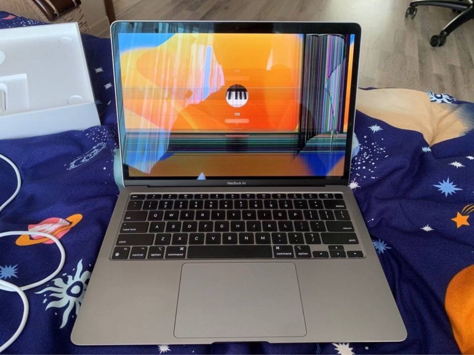 Продам дисплей в зборі (кришка матриця) MacBook Air M1 2020 a2337