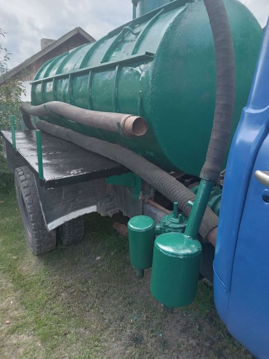 Автомобіль з цистерною  ГАЗ