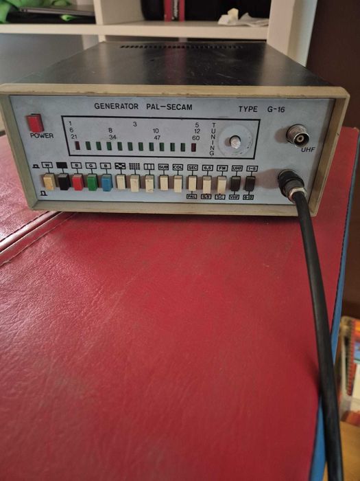 Generator sygnałów TV PAL-SECAM G-16 – PRL,
