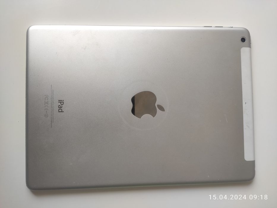 Планшет iPad Air с сим