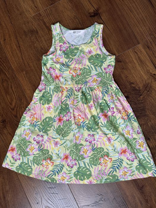 Плаття на дівчинку H&M 6-8 рочків 122-128 см