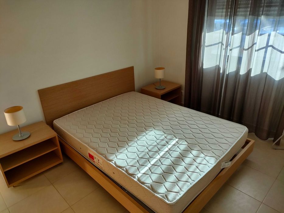 Apartamento T1 para arrendar em condomínio fechado