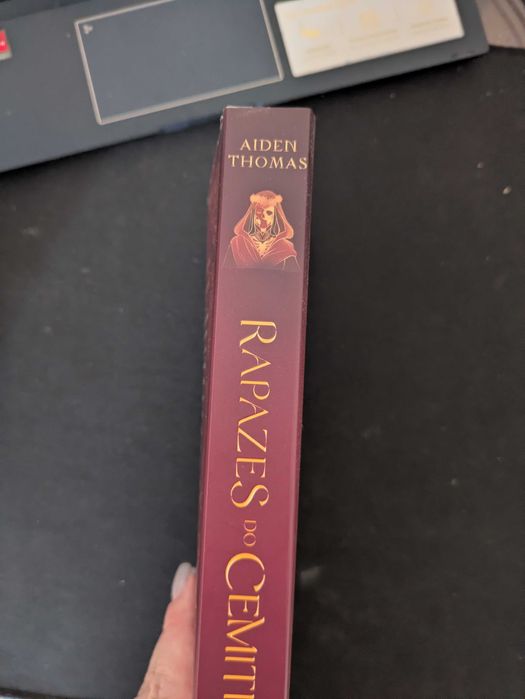 Rapazes do Cemitério, Aiden Thomas