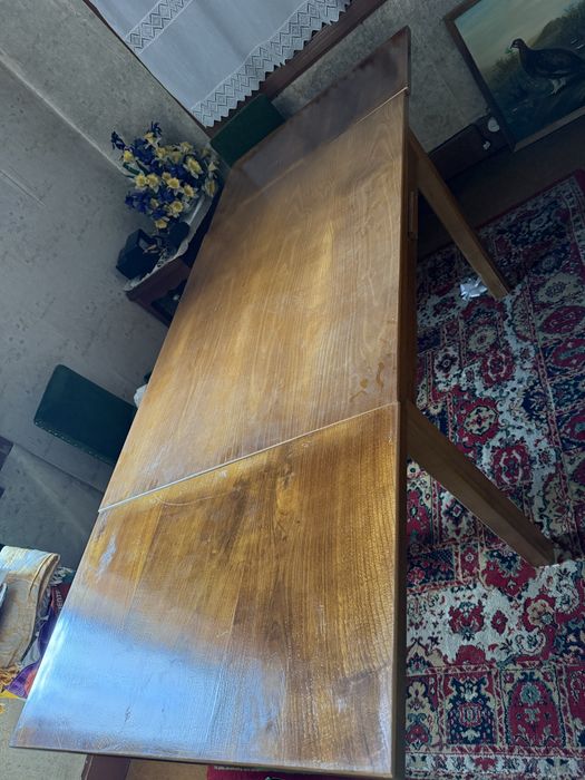Mesa de sala - a mesa abre e dobra de tamanho