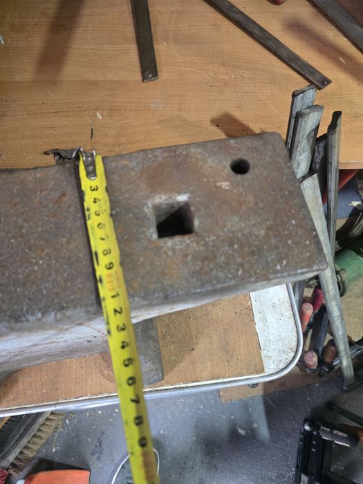 Stare kowadło jadnorożne ok. 80 kg.