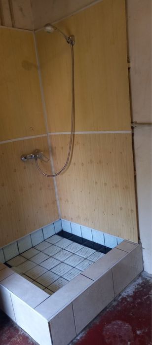 Продам півбудинку в Крюкові