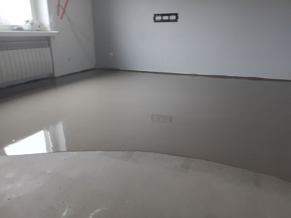 Montaż podłóg, szlifowanie posadzki, wylewki samopoziomujące