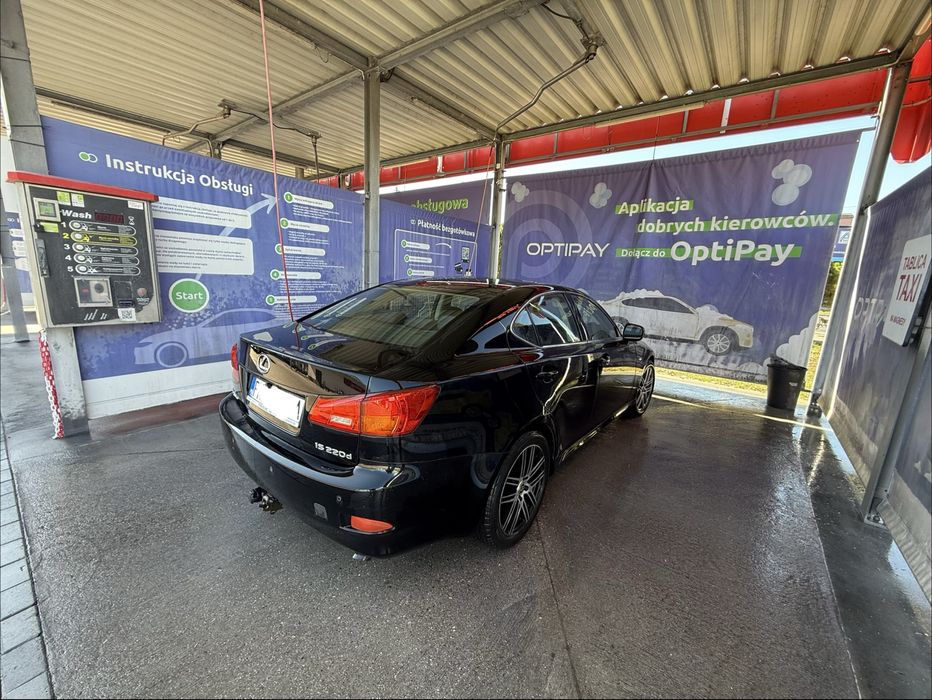 Lexsus IS220 D  + nowy komplet opon zimowych