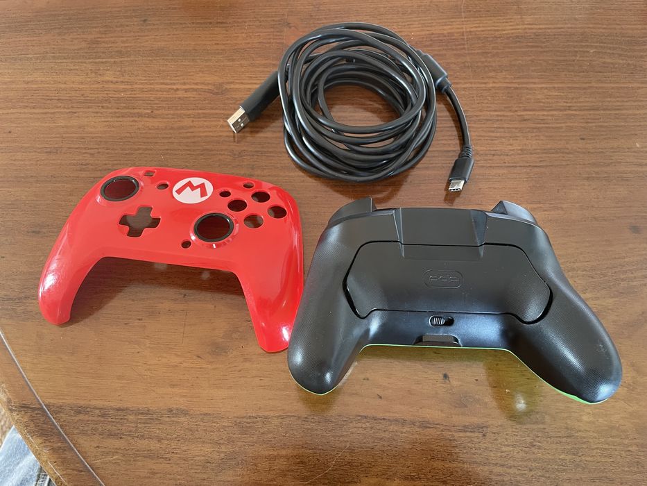 Comando Nintendo Switch - 2 Capas Super Mário