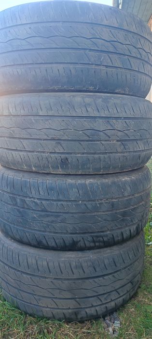 Продам резину 235/45/17 за 4шт