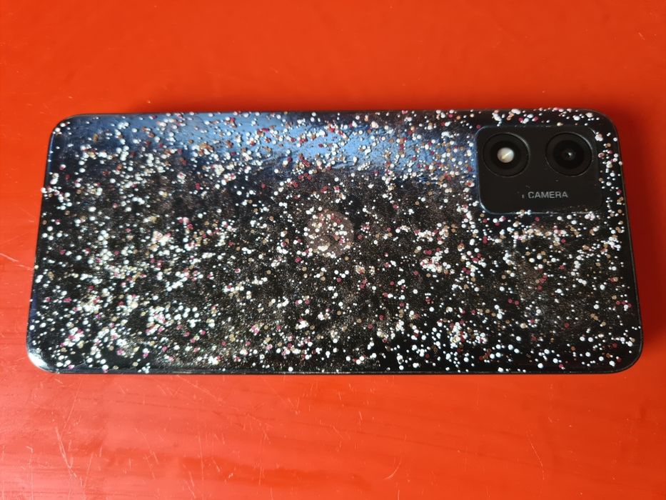 Смартфон МОТО Е13. 2/64. 13Андройд. 6,5 дюймов. Батереи 5000mah.