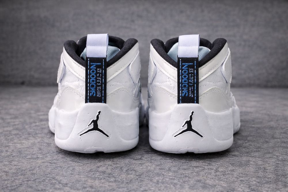 28 р., (17 см устілка) Оригінал Nike Jordan, дитячі кросівки