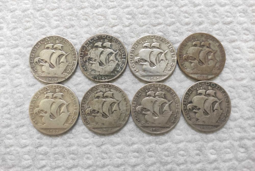 8 Moedas de 2.5$ - Ver Descrição (1942 + 1943 + 1944)