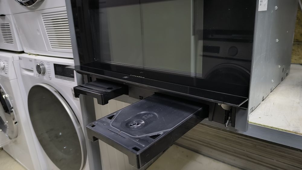 Мікрохвильова піч з пароваркою Siemens CO565AGS0