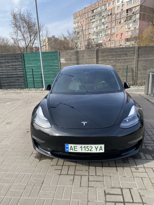 Tesla 3 с Америки .