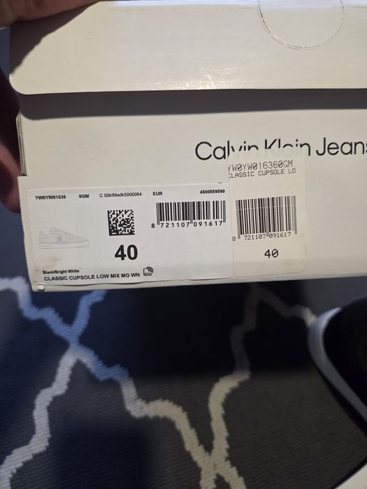 Calvin Klein Jeans buty r.40 plus skarpetki  
CLASSIC CUPSOLE MIX - Sneakersy niskie