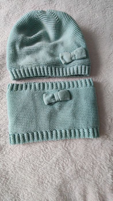 Czapka i komin dziewczęcy 74/80