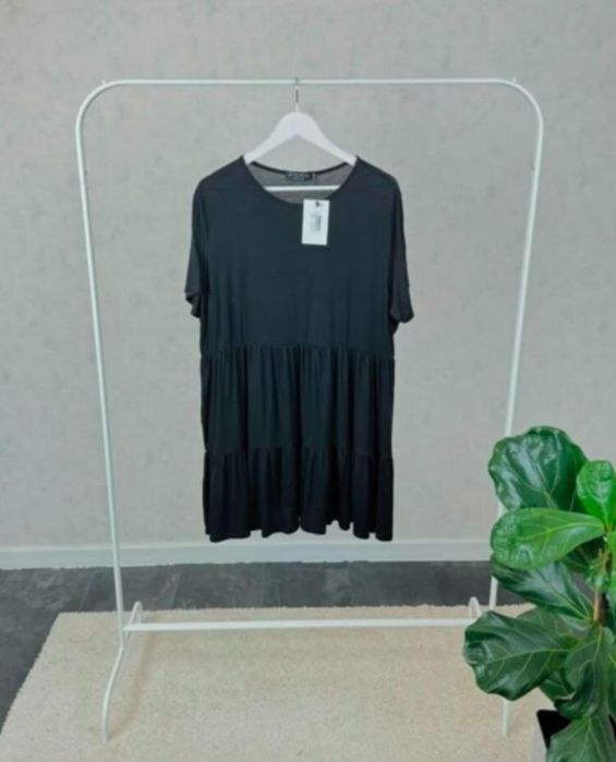 Нова сукня 18 розмір