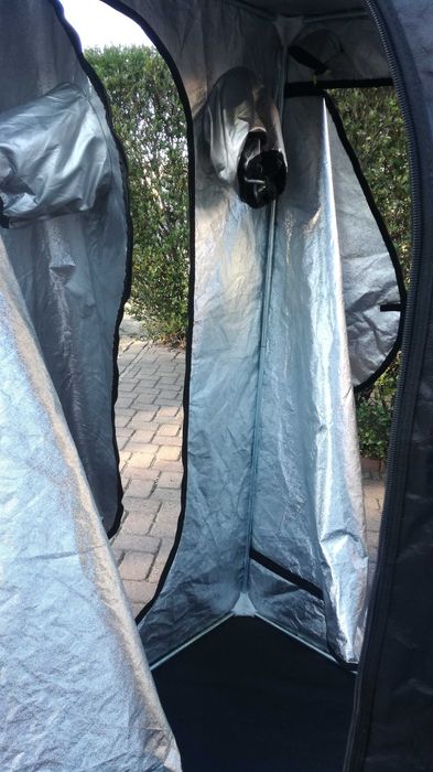 NAMIOT UPRAWOWY do uprawy roślin Dark Room DR240W